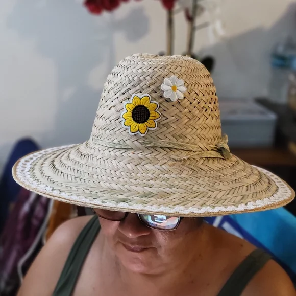 Handmade Sunflower Straw Hat UV Protection - Picture 5 of 5